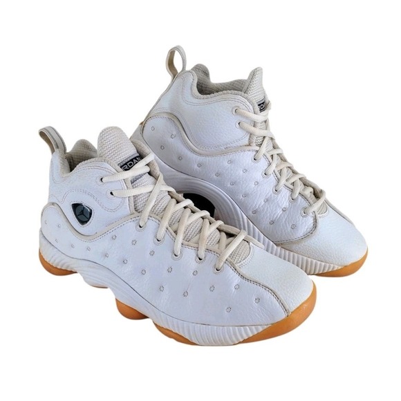Nike Jordan Jumpman Team II Shoes Mens 8 White Baseball Mid Top Performance - Picture 1 of 13